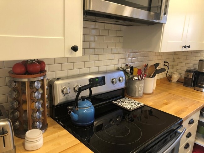 Photo - 2434 S Elizabeth St Unit Apt 6
