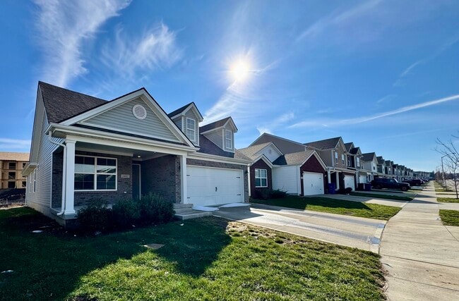 Photo - 2492 Feathersound Wy