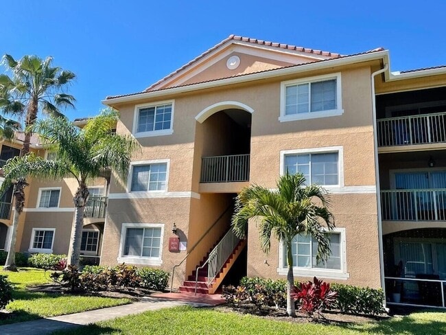 Building Photo - 3690 NW Mediterranean Ln Unit 12-305