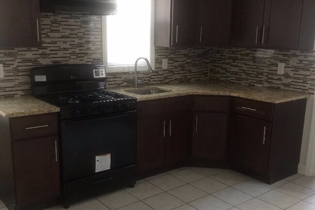 Photo - 20 Governor St Unit 2