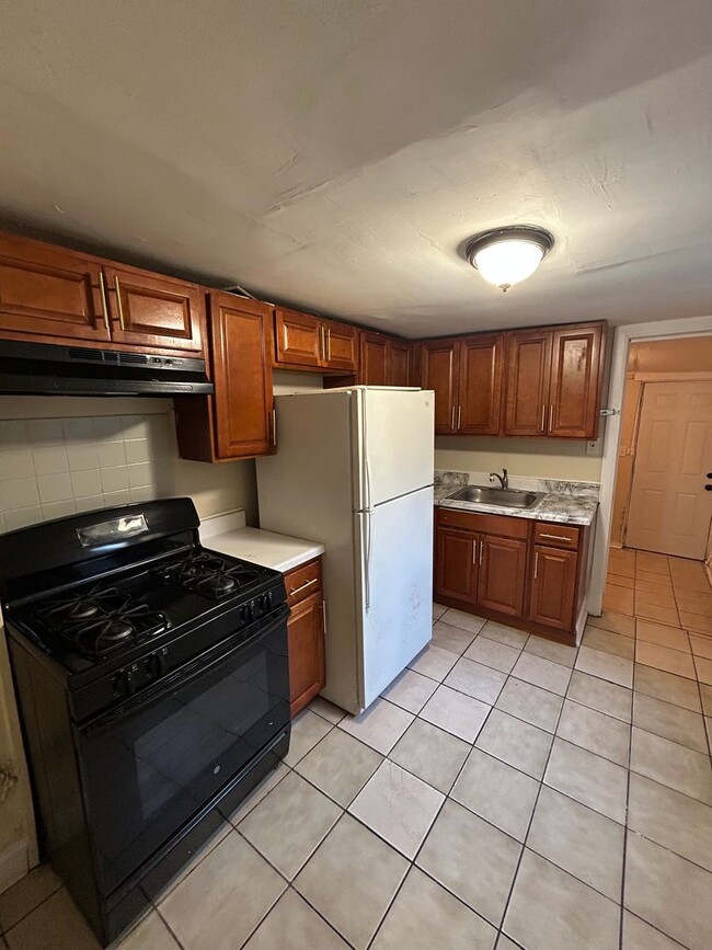 Photo - 102 E Federal St