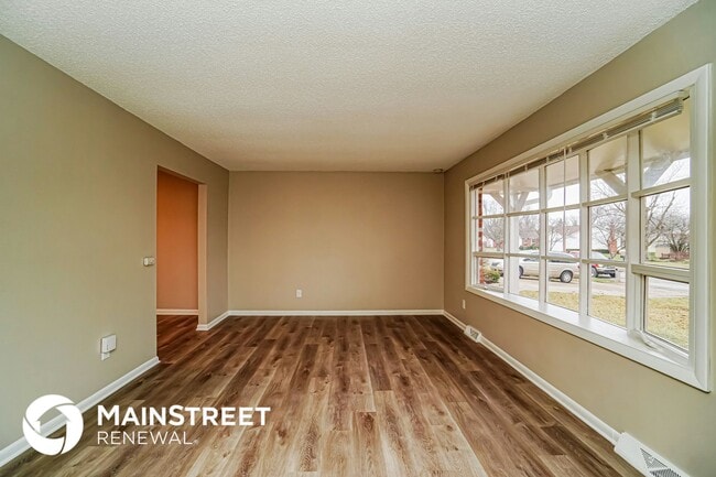 Photo - 6464 Firethorn Ave