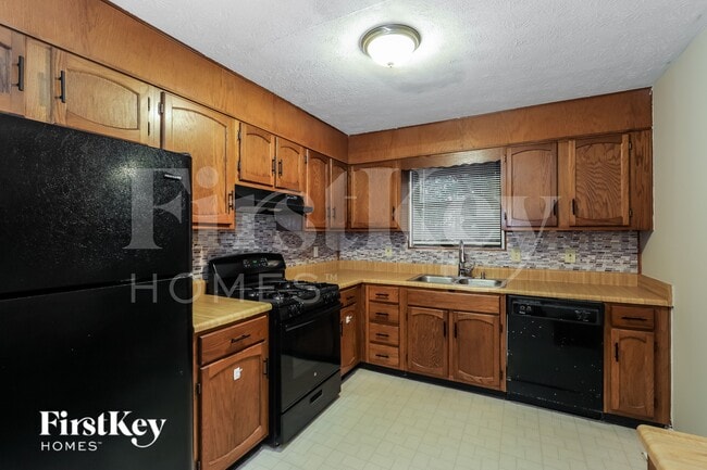 Photo - 7324 Caribou Trail