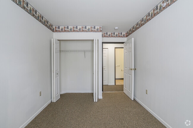 2BR, 1BA - 780SF - Second Bedroom