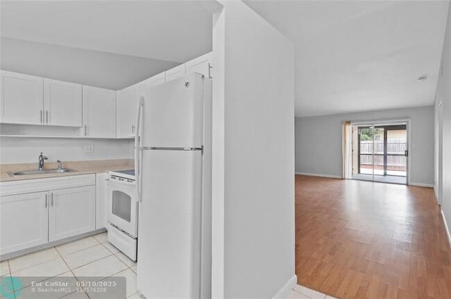 Photo - 4325 NW 5th Ave