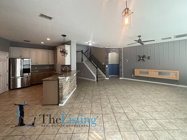 Photo - 3795 Marietta Way