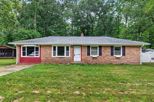 Building Photo - 21465 Indian Bridge Rd