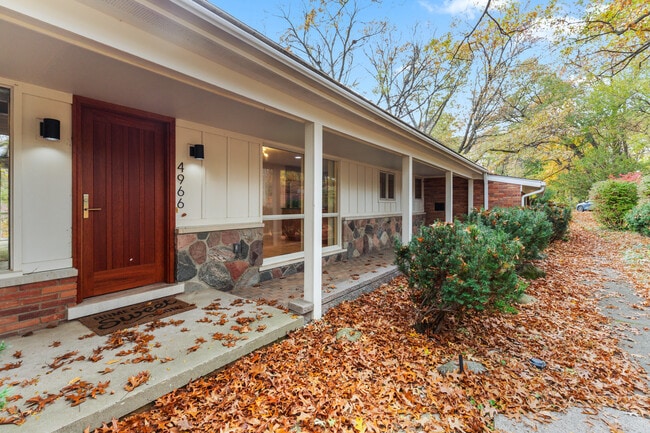 Photo - 4966 Whispering Pine Ln