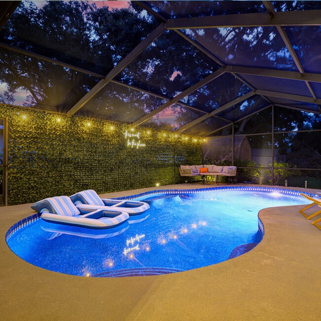 Photo - 2239 Wells Ave