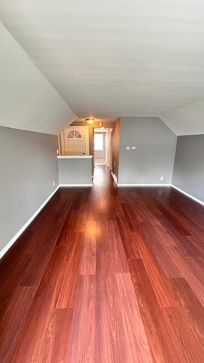 Photo - 5747 N 93rd St