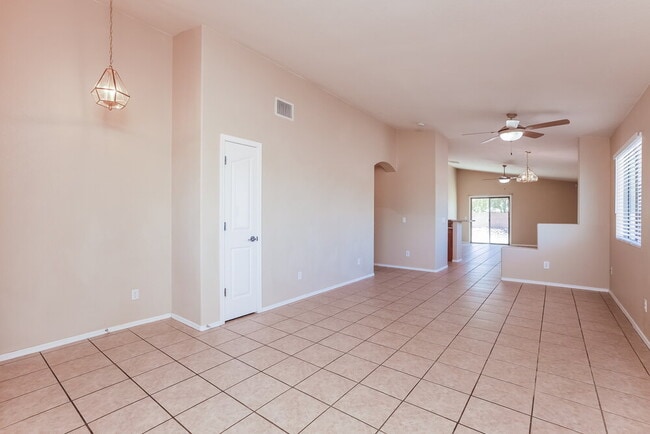 Photo - 10462 E Dusky Willow Dr