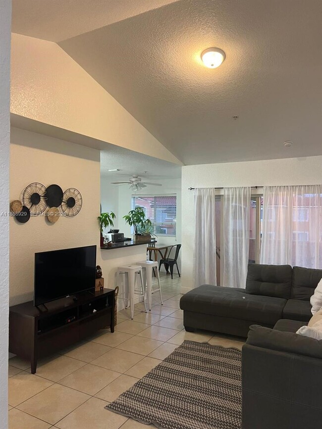 Photo - 20930 SW 87th Ave Unit 303
