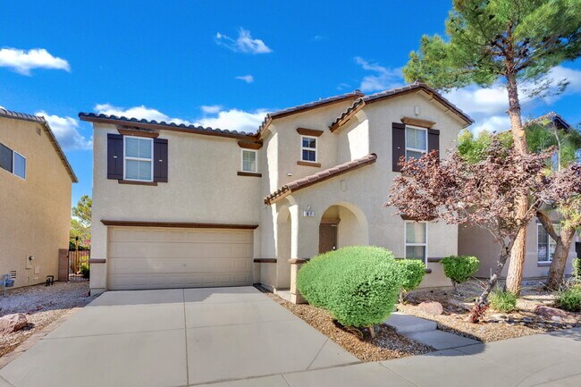 Photo - LOCATION IS KEY FOR SHOPPING AND SOCIALIZING