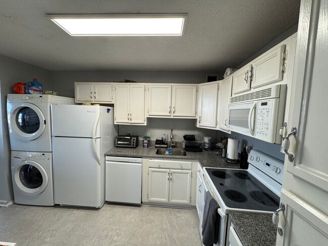 Photo - 6800 Fleetwood Rd Condo Unit #905