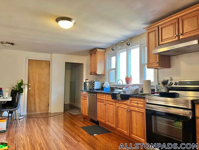 Photo - 26 Greylock Rd Unidad 2