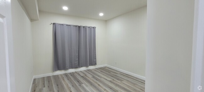 Building Photo - 6828 Laurel Canyon Blvd Unit 107 Rental