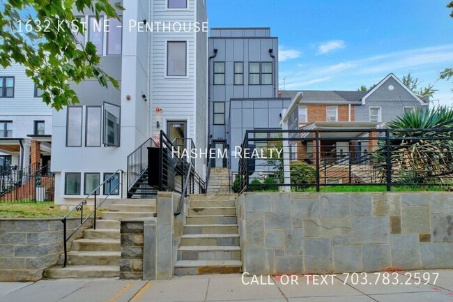 Photo - 1632 K St NE