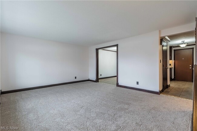 Photo - 4599 Cox Dr Unit B