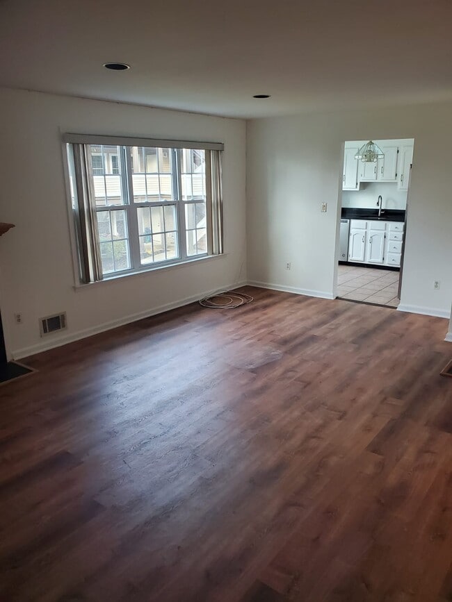 Photo - 551 Clubhouse Ct