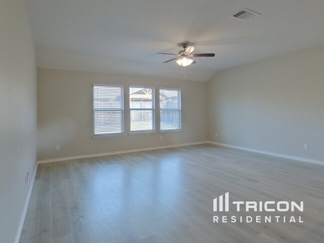 Photo - 126 Colony Way