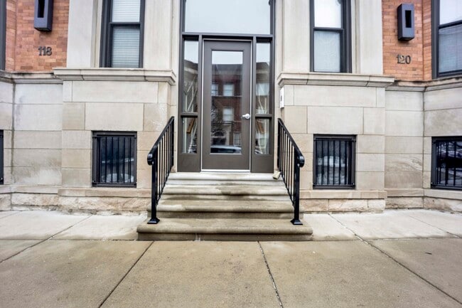 Photo - 120 E 57th St Unidad 3E