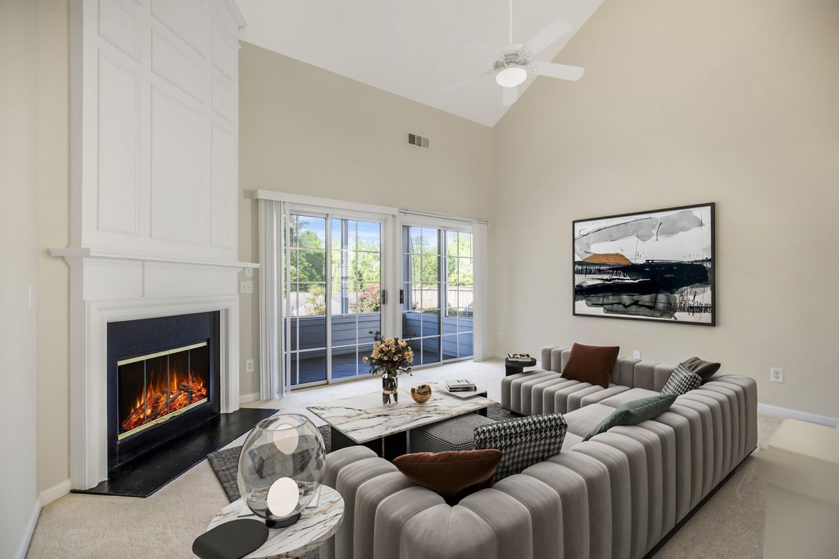 Photo - 315 Dexter Dr