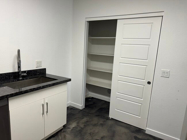 Photo - Playton Place