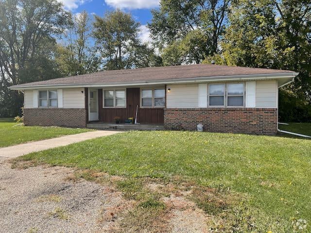 Building Photo - Duplex unit in Hanna City Rental
