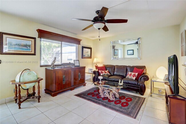 694 Brittany Park Unit O