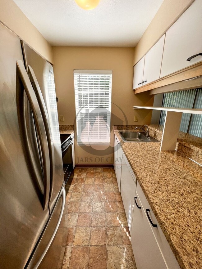 Adorable Ground Level Charbonneau Condo Unit B Condo for Rent