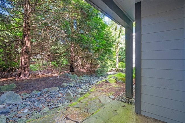 Photo - 11102 NE 125th Ln