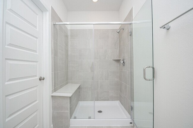 Photo - 4210 Laurel Oak Cir