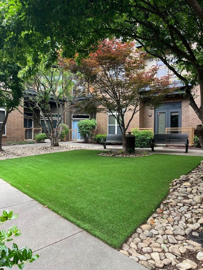 Photo - Elizabeth Square Apartments