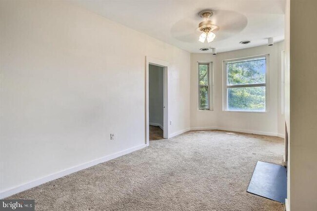 Photo - 1900 3rd St NW Unit 2