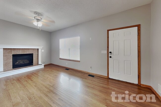 Photo - 432 Granite Dr