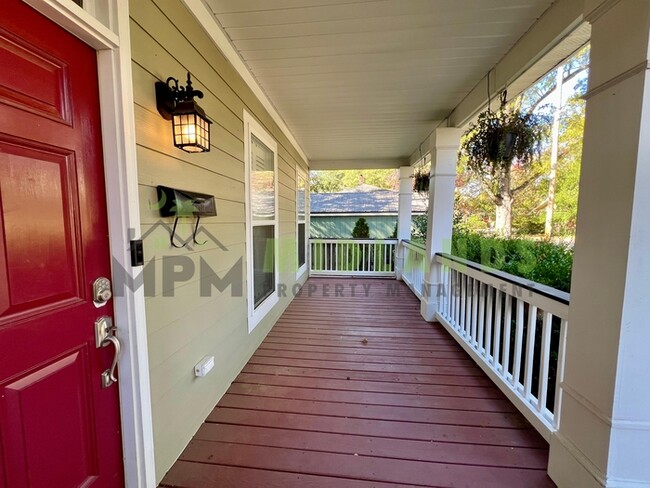 Photo - 3008 Bratton St