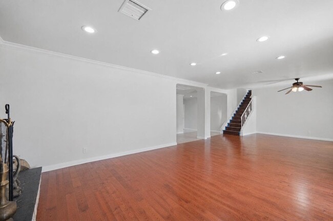 18930 Cantara St