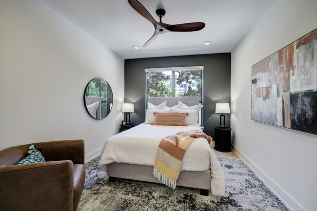 Photo - 2137 Pelham Dr Unidad FL2-ID1028912P