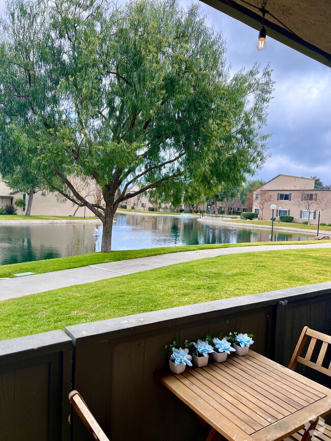 Building Photo - 24518 Nicklaus Dr Unit 7 Rental