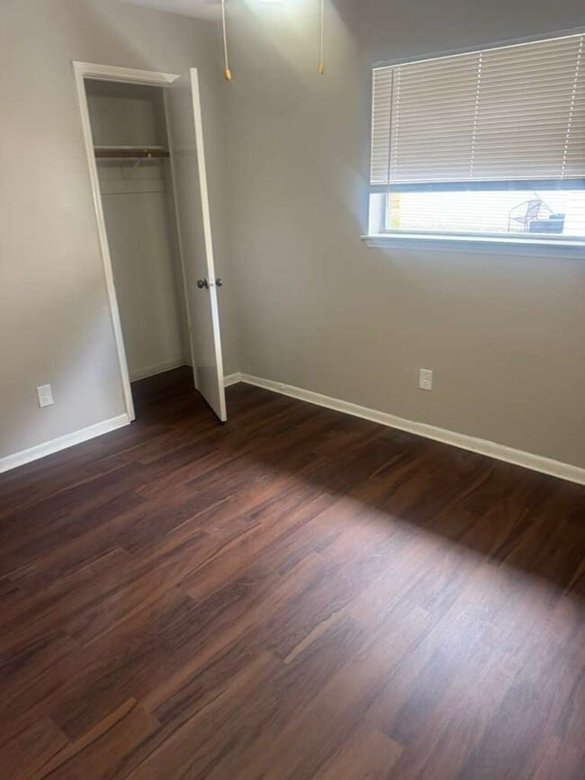 Photo - 3120 Royal St