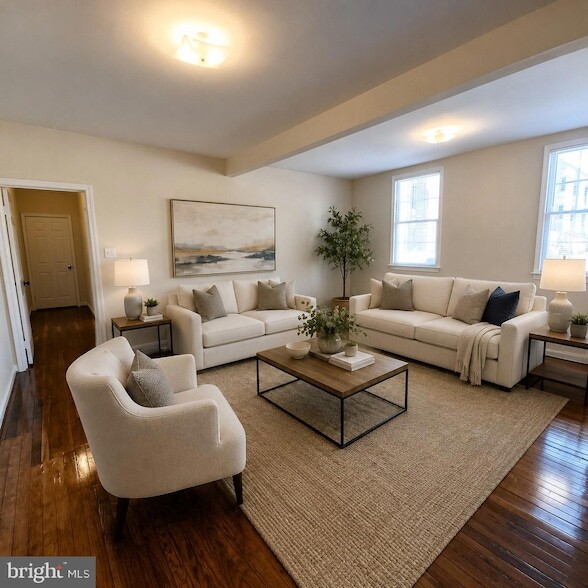 Photo - 301 N West St