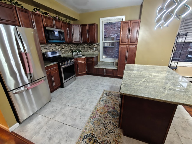 Photo - 39 Allen Pl Unit 2nd Floor