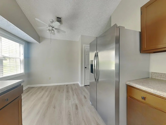Photo - 6863 John Clark Dr