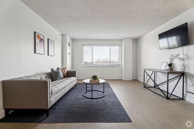 Building Photo - 1711 Bellevue Ave Unit ID1258607P Rental