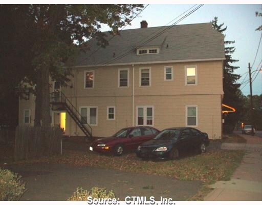 9-13 Chestnut St