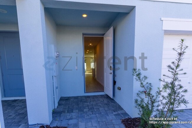 Photo - 458 Salisbury Cir