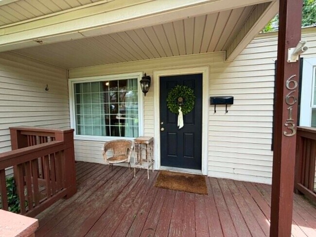 Photo - 6613 Westover-