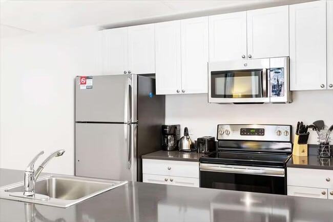 Photo - 330 River St Unidad SI ID1055556P