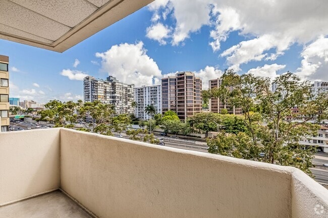 Building Photo - Discover Your Ideal Home in the Heart of T... Unit 1