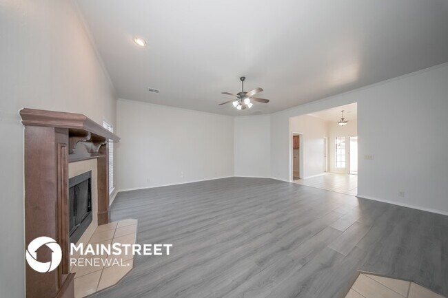 Photo - 17029 Woodvine Dr